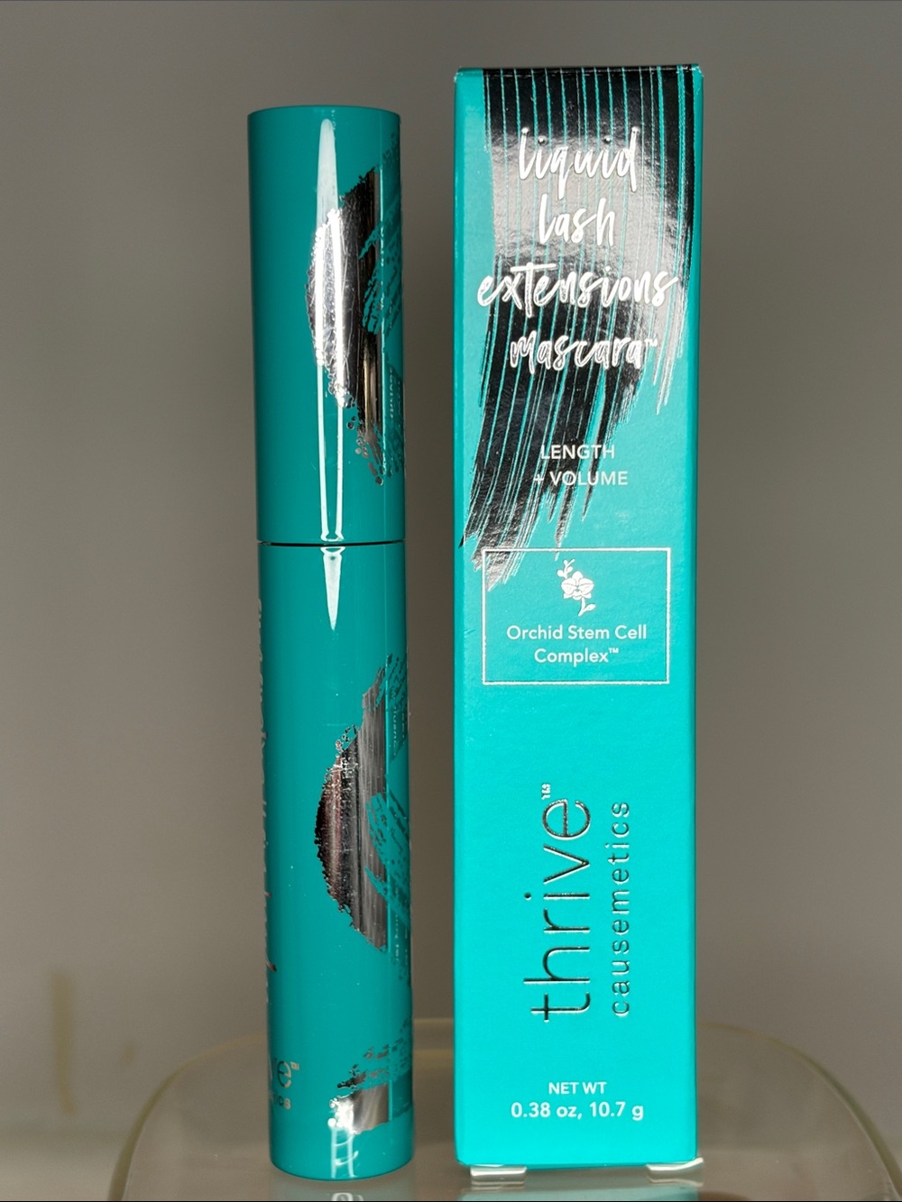 thrive causemetics mascara in Brynn rich black